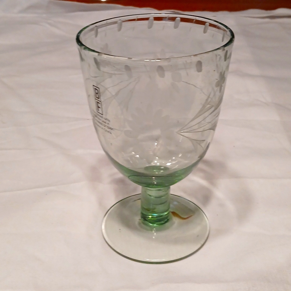 Water Goblet BFZ1 Green by Bobby Flay etched glass